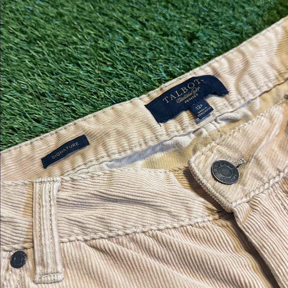 NWOT Talbots Women’s Signature Corduroy Pants in Tan